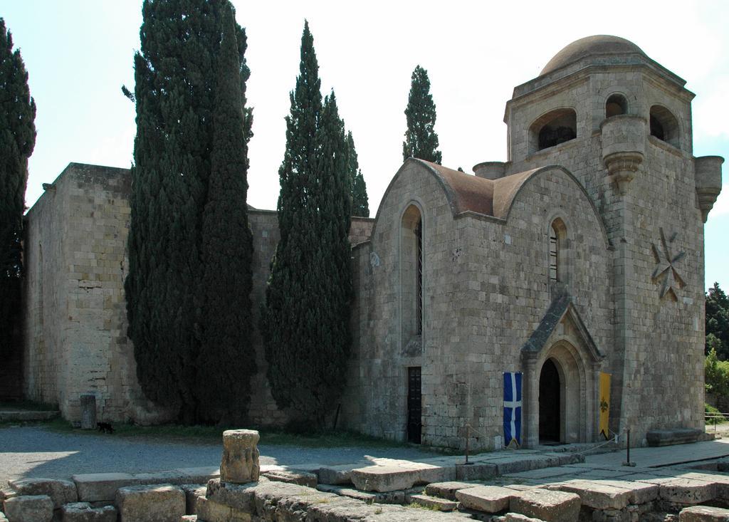 יאליסוס Vivian Studios מראה חיצוני תמונה